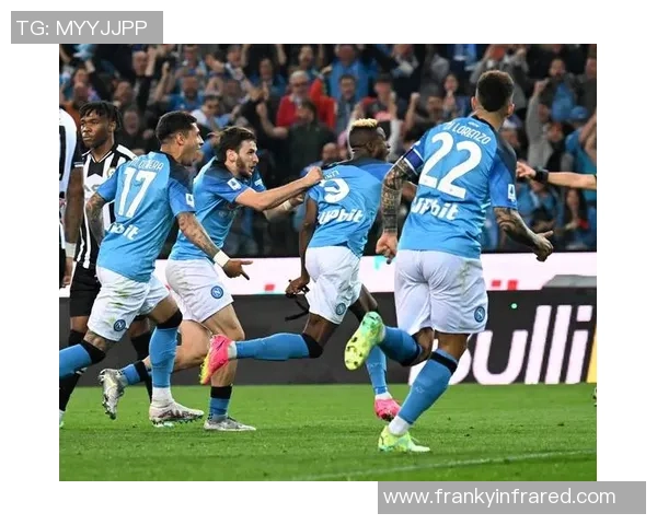 意甲经典对决那不勒斯点球绝杀曼联引发全场狂欢